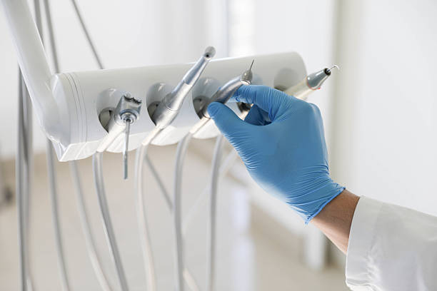 Professional Emergency Dentist technician working in San Felipe, TX